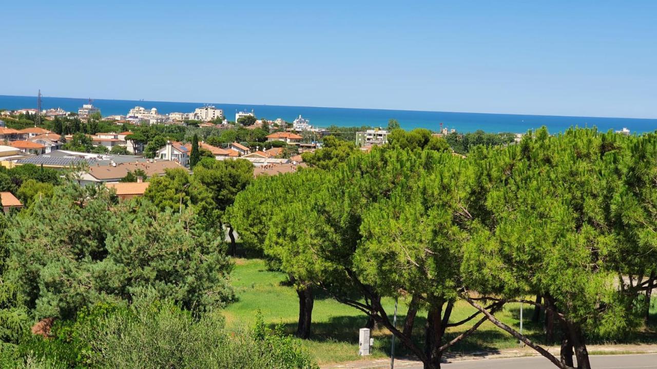 Villetta Panoramica Con Giardino A Riccione Exterior foto